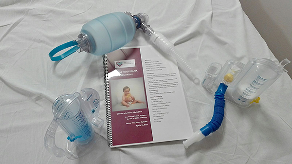 "Arnas fisoterapia Pediatrian", ikastaro berezia eta oso parte hartzailea fisioterapia-respiratoria