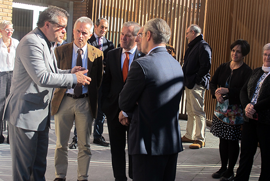 El consejero de Salud visita la Unidad de Psiquiatría Legal El consejero de Salud visita la Unidad de Psiquiatría Legal