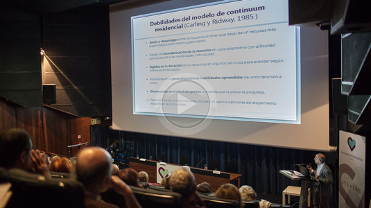 Aita Menni reúne a los profesionales de la salud mental para debatir sobre la rehabilitación comunitaria Aita Menni reúne a los profesionales de la salud mental para debatir sobre la rehabilitación comunitaria