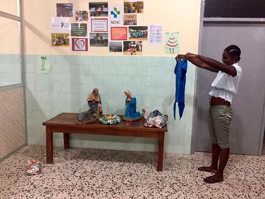 Gabon zoriontsuak istorio pertsonal gogor batzuei aurre egiteko