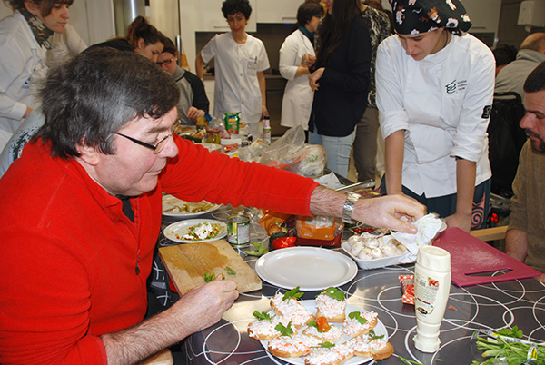Basque Culinari Center zentroak balio erantsia ematen die HGK duten pertsonentzat antolatzen ditugun gure sukaldaritza-tailerrei taller-cocina