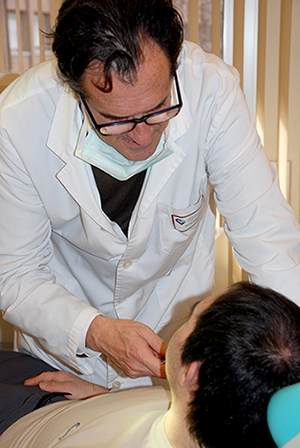 Cuidamos de la salud dental en colaboración con el odontólogo José Cruz Ruiz Villandiego Cuidamos de la salud dental en colaboración con el odontólogo José Cruz Ruiz Villandiego