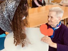 El entierro de la sardina pone fin al Carnaval