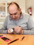 Pazko arrautzak margotzen Pazko arrautzak margotzen