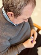 Pazko arrautzak margotzen Pazko arrautzak margotzen