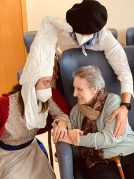 Visita de Olentzero y Mari Domingi