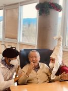 Visita de Olentzero y Mari Domingi