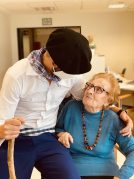 Visita de Olentzero y Mari Domingi