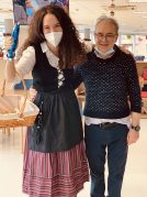 Visita de Olentzero y Mari Domingi