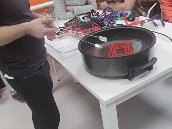 Taller de impresión 3D para fabricación de férulas y productos de apoyo Taller de impresión 3D para fabricación de férulas y productos de apoyo