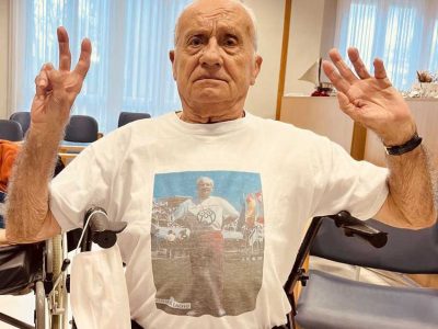 Participantes en la San Silvestre de la Residencia de mayores Txurdinagabarri de Bilbao