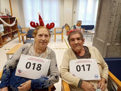 Participantes en la San Silvestre de la Residencia de mayores Txurdinagabarri de Bilbao