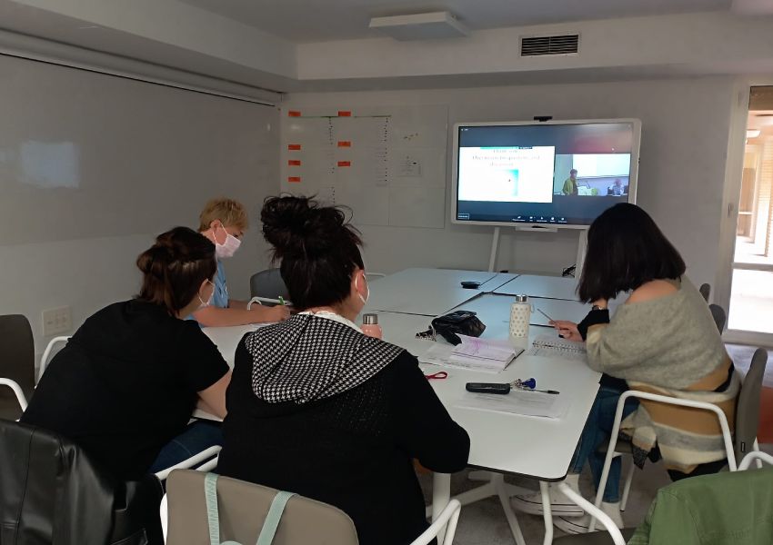 Las profesionales de Aita Menni, siguiendo online el desarrollo del Congreso